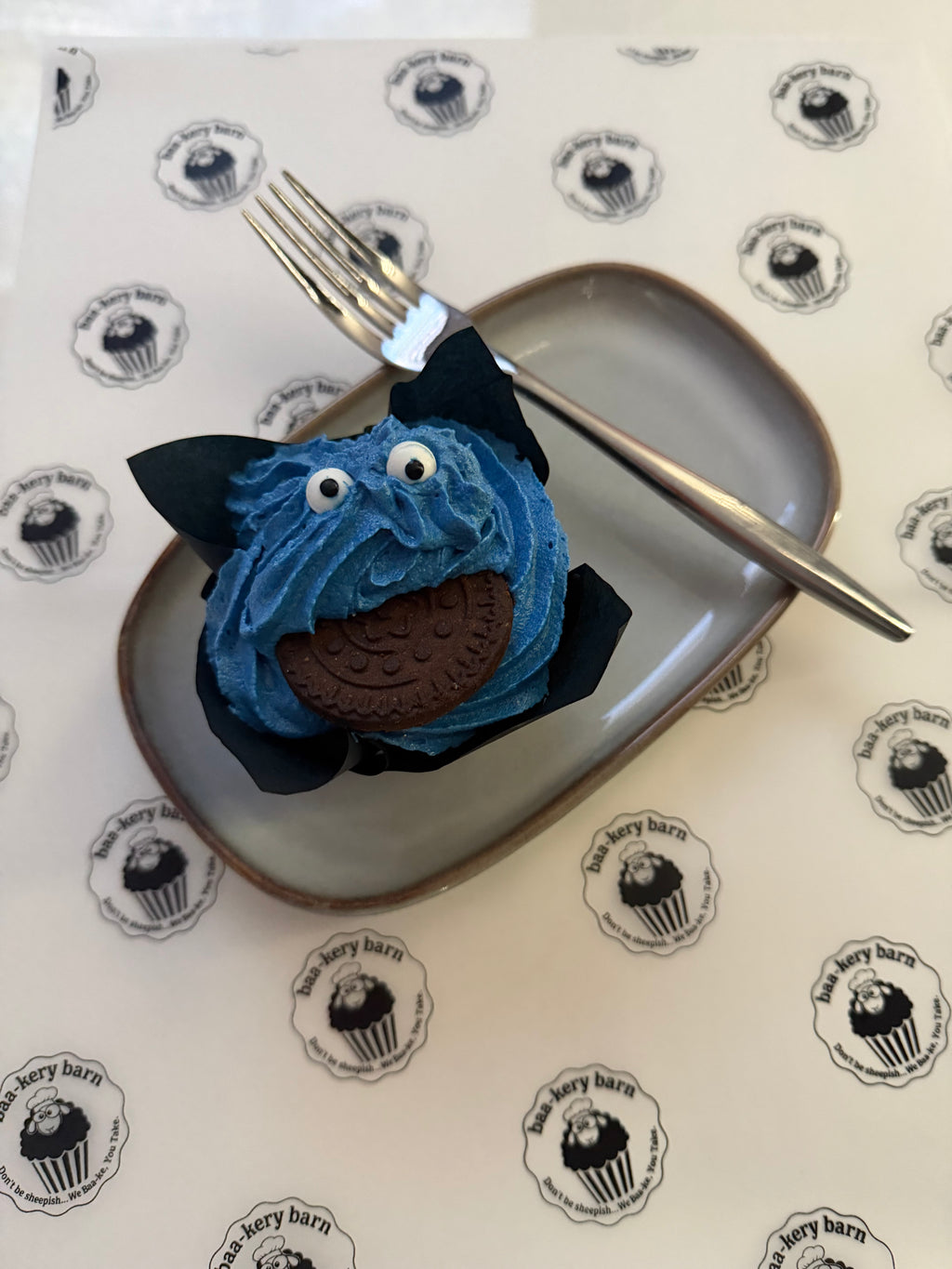 Cookie Monster Cupcake