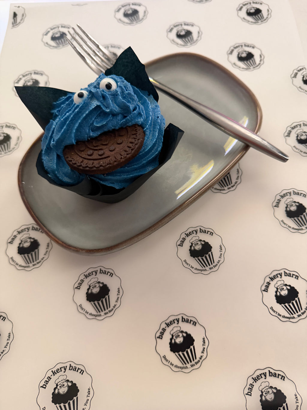 Cookie Monster Cupcake